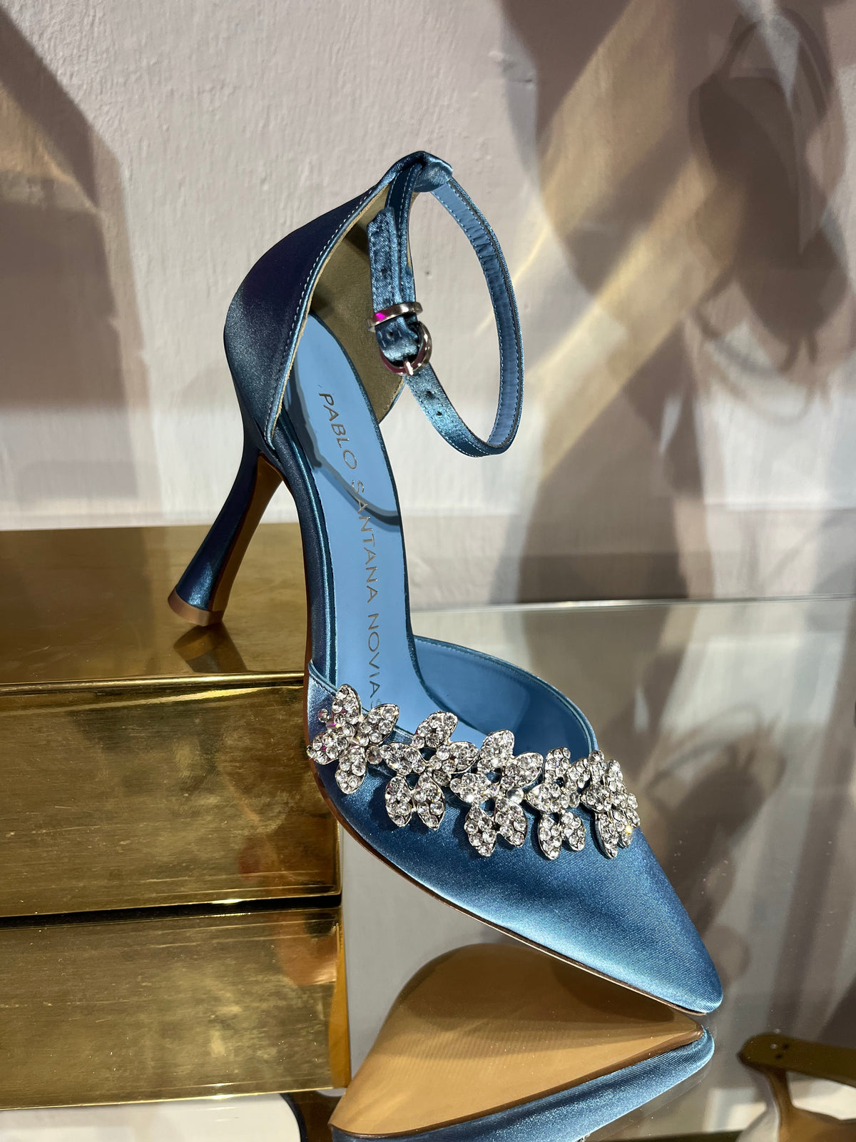 Atena azul guirnalda