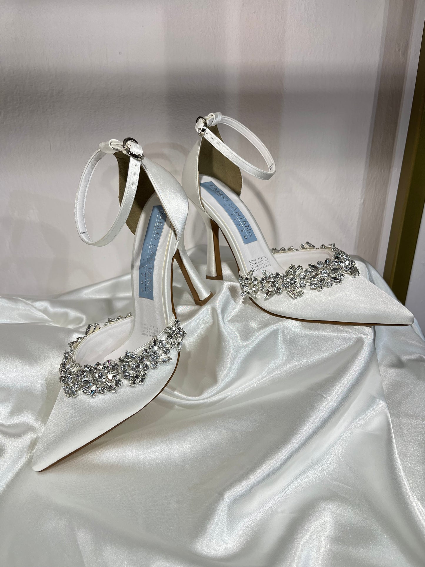 Atenea cristal.
